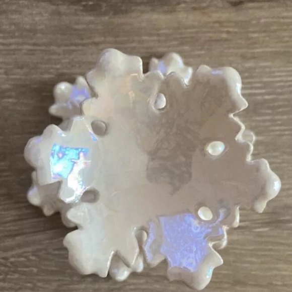 Snowflake Decorative Home Accents | Candle Holders - 2 pair - Picture 4 of 5